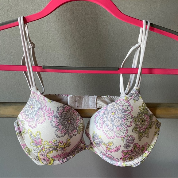 Victoria's Secret Other - Victoria Secret Very Sexy Push-up Bra